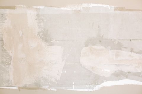 В чем принципиальное отличие составов Little Greene и Farrow & Ball?
