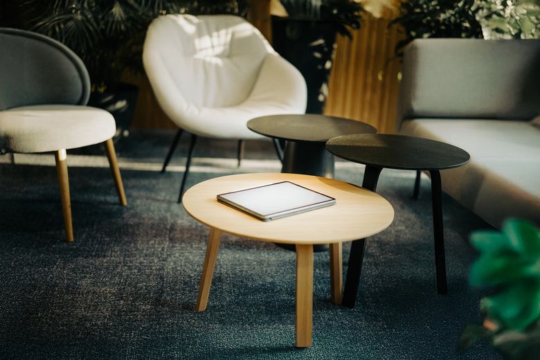 Сколько места нужно для рабочей зоны в гостиной или спальне?