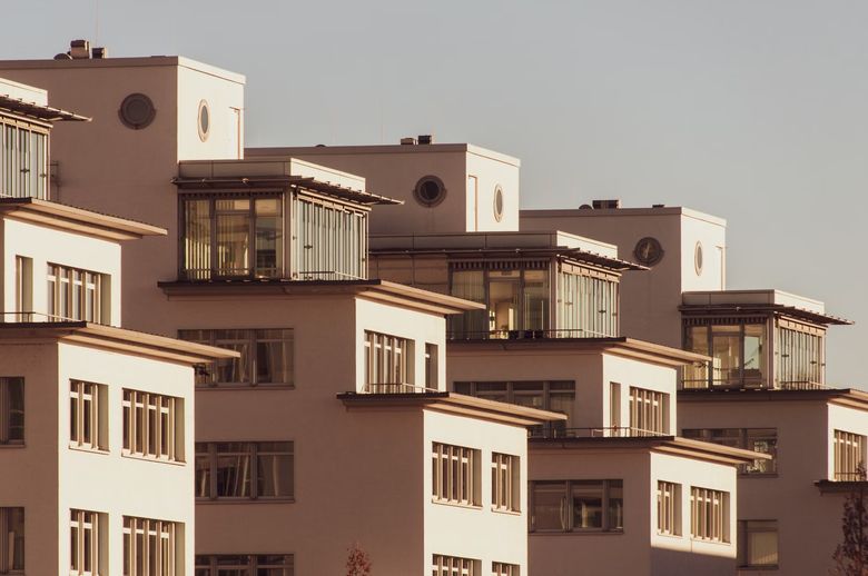 Сколько стоит KNX-система для квартиры в «Park Tower» по сравнению с беспроводной?