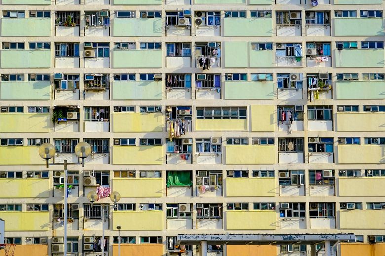 Какие технические решения позволяют скрыть внешний блок?