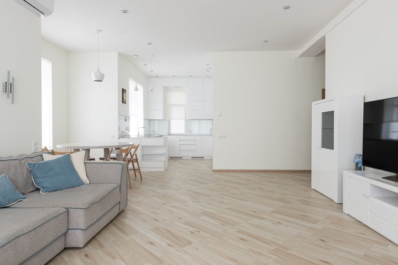 Что реально установлено в White Box Barkli Plaza: состав перегородок