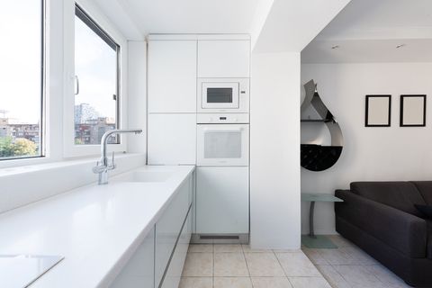 Какие нормы регулируют перенос кухни в квартире с White Box?