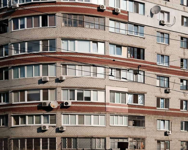 Какие нормативы по шуму действуют для жилых квартир в 2025-2026 годах?